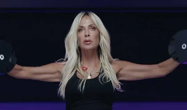 Φθινοπωρινό restart: Το fitness πρόγραμμα που κρατά την Άννα Βίσση πάντα σε φόρμα