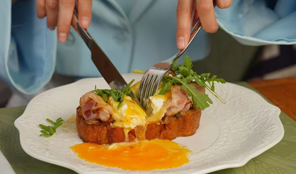 Οι 9 πιο συχνές τροφικές αλλεργίες - Και τα σημάδια που δεν πρέπει να αγνοήσεις