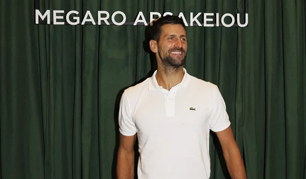 Ο GOAT και Χρυσός Ολυμπιονίκης Νόβακ Τζόκοβιτς στο νέο κατάστημα LACOSTE στο Μέγαρο Αρσακείου