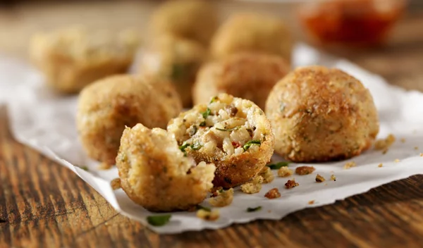 Λουκουμαδάκια λαχανικών ή οι πιο νόστιμες κροκέτες στιγμής