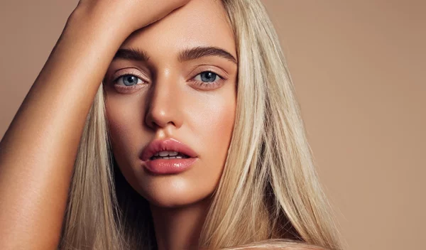 5 μύθοι για το μακιγιάζ που όλες πιστεύουμε (λανθασμένα) μέχρι και σήμερα