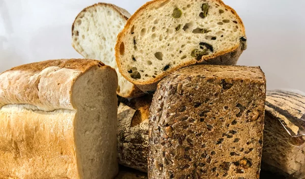 Ολικής, πολύσπορο ή προζυμένιο; Ποιο είναι το καλύτερο ψωμί για υγεία και απώλεια βάρους;