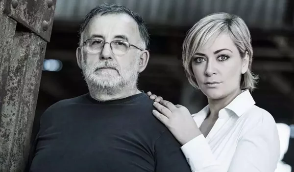 Αφιέρωμα στον Θάνο Μικρούτσικο με τη Ρίτα Αντωνοπούλου και τους Ρεβάνς