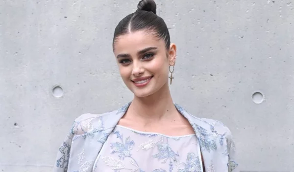 Τα κοντά κουρέματα θα είναι huge τάση και η Taylor Hill με το νέο της haircut το επιβεβαιώνει