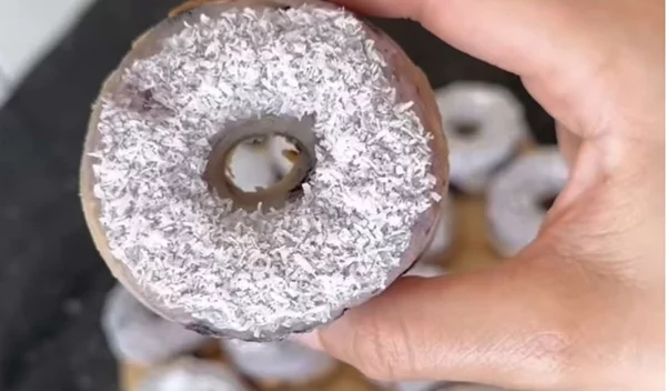 Tα πιο υγιεινά ντόνατς με βατόμουρα χωρίς τηγάνισμα