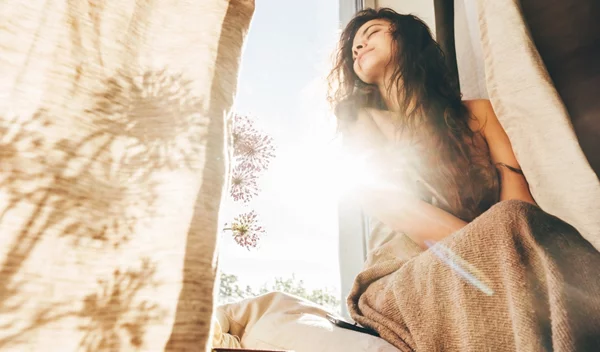 4 πιθανές ενδείξεις ότι δεν έχεις αρκετή βιταμίνη D