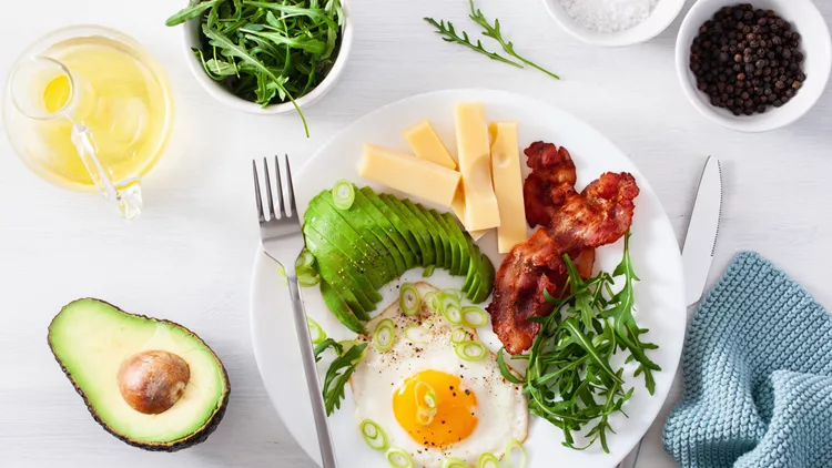 Κετογονική δίαιτα: μόνο μπριζόλες και αυγά για το υπόλοιπο της ζωής σας | LiFO