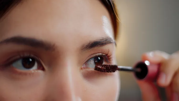 mascara