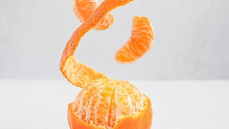 Τι είναι το 'Orange peel theory' , το νέο 'τεστ' σχέσεων και ακόμα μια τάση στο TikTok;