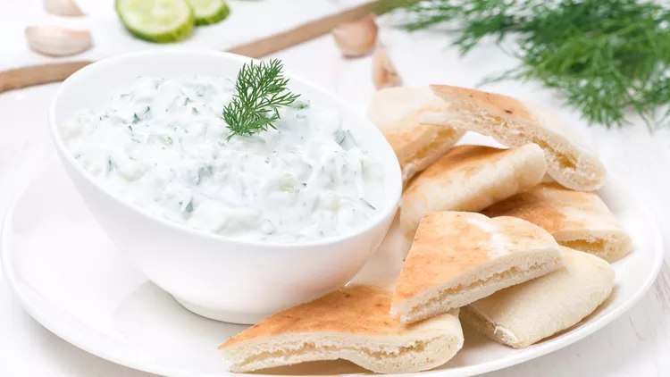 τζατζίκι ελληνικό ντιπ