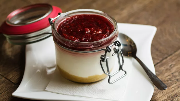 Light cheesecake με 5 μόνο υλικά