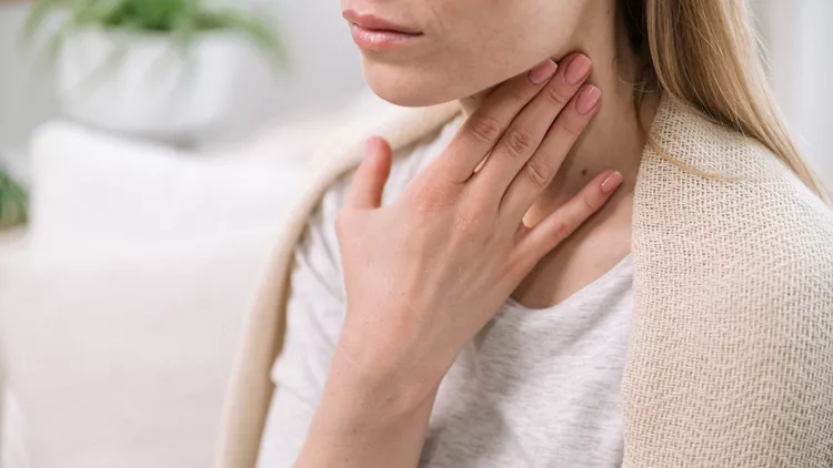 πονόλαιμος