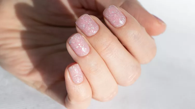μανικιούρ με glitter