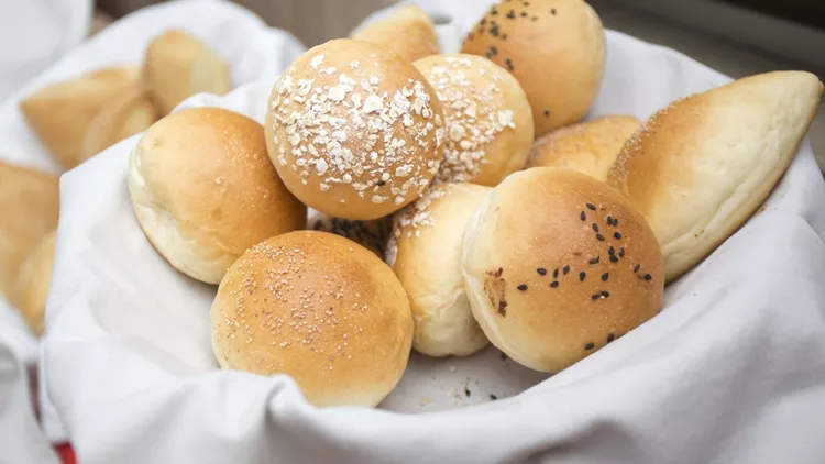 bread with cottage