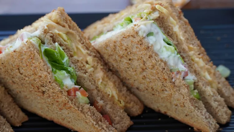 Τοστ χωρίς τυρί