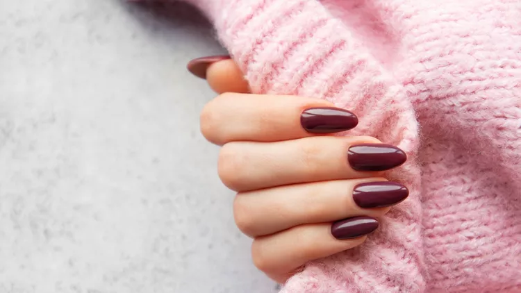 nails