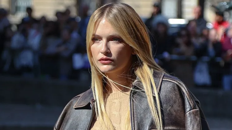 χρωμα μαλλιων