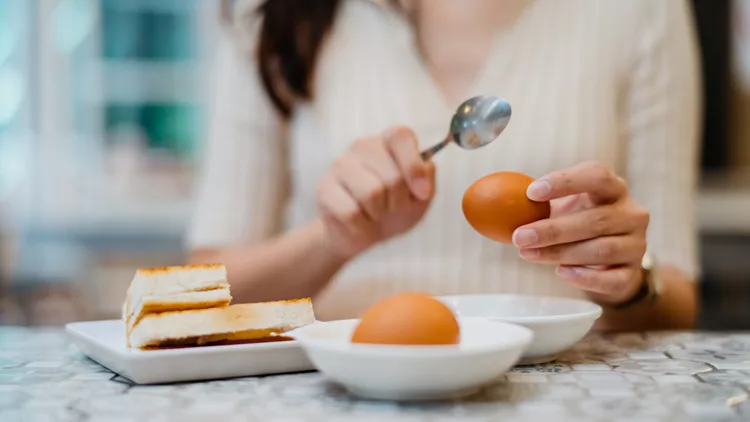 κατανάλωση της πρωτεΐνης