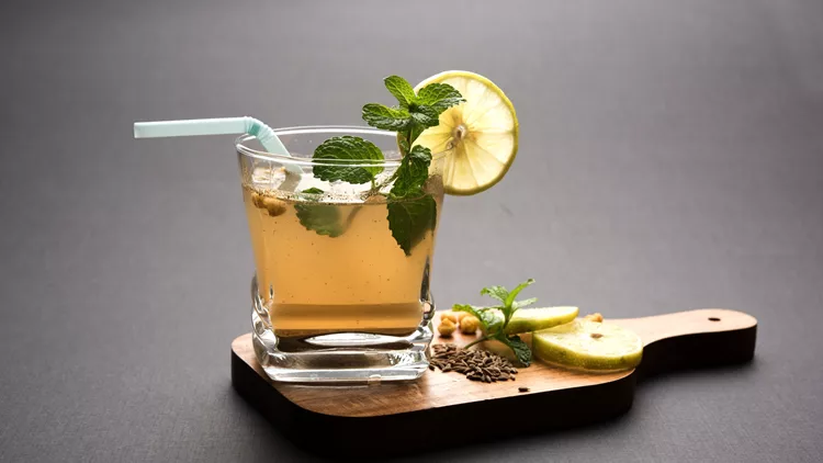 jeera water νερό με κύμινο