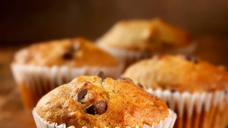 chocolate-chip-and-bannana-muffins-picture-id175534803