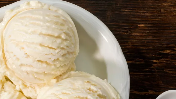 vanilla-ice-cream-picture-id684032230