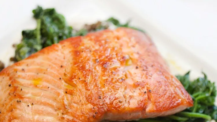 salmon-filet-picture-id174986115