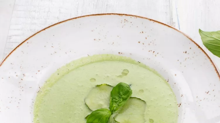 cold-cucumber-soup-picture-id531411014