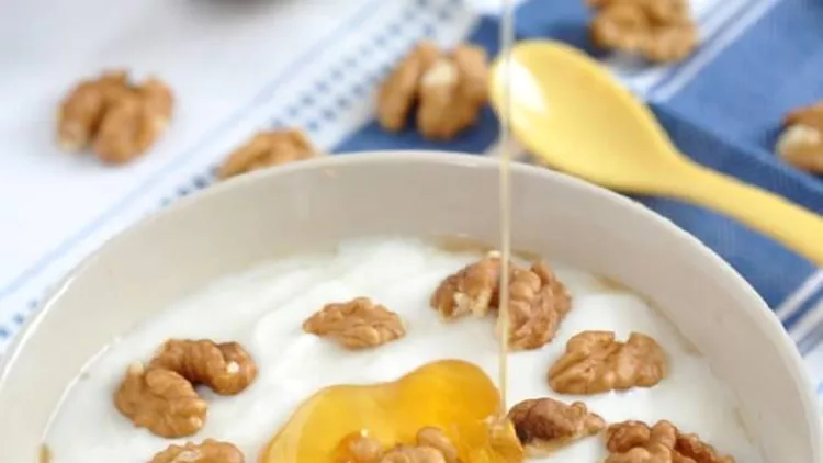 giaourti-meli-karidia