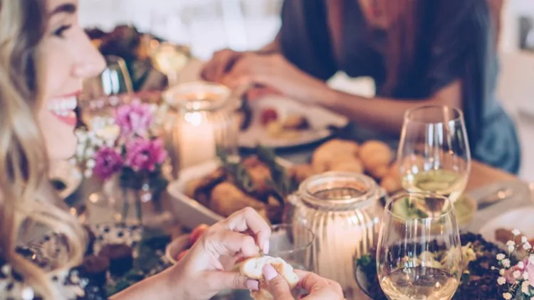 house-feast-for-friends-picture-id612484188