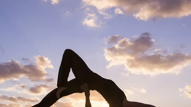 akrovatiki-yoga