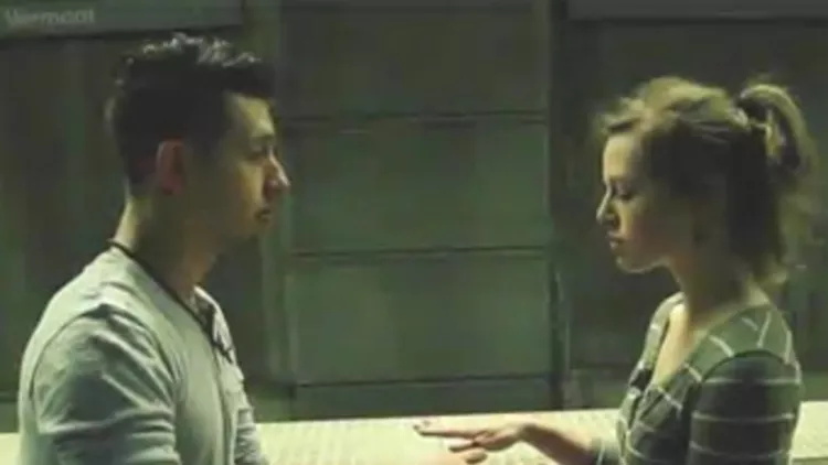 sygxronos-xoros-video