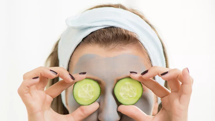 maska-hangover-default