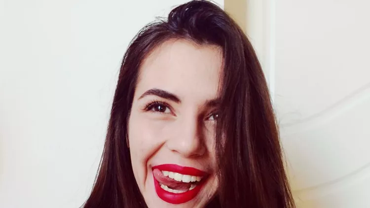 Δανάη-Παπουτσή-3