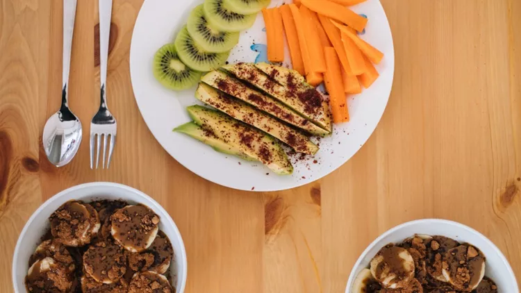 healthy-breakfast-picture-id1200706915