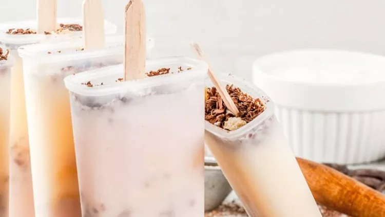 tiramisu-popsicles-ice-cream-picture-id938464540