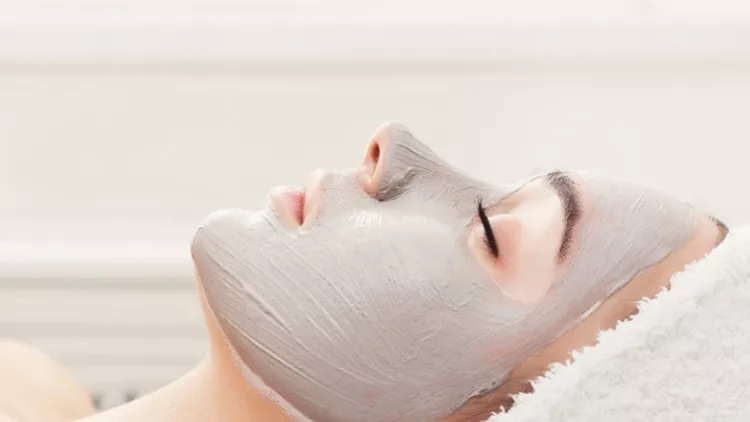 face-mask-spa-beauty-treatment-skincare-picture-id909506052