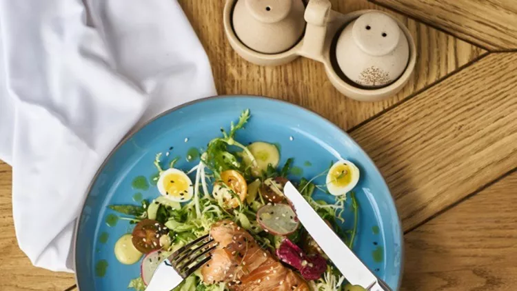 vegetable-salad-with-salmon-picture-id675074242