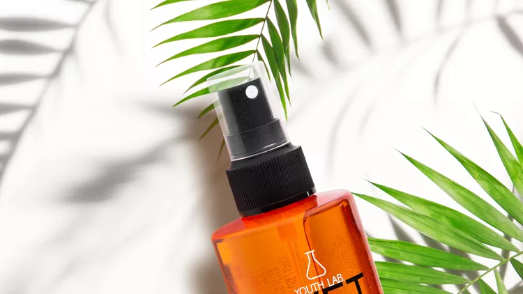 POST_INSTA_WET SKIN_LEAVES