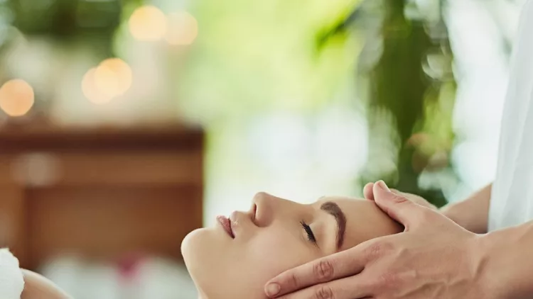 give-yourself-the-gift-of-relaxation-picture-id925256722