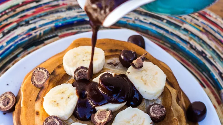 banana-pancakes-with-chocolate-picture-id1242353164