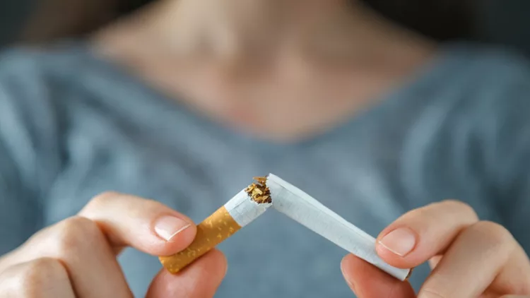 quitting-smoking-picture-id641539530