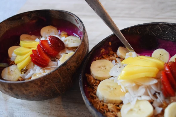 Smoothie Bowls: Δες τις αγαπημένες healthy συνταγές της Έφης Βράκα! - εικόνα 2