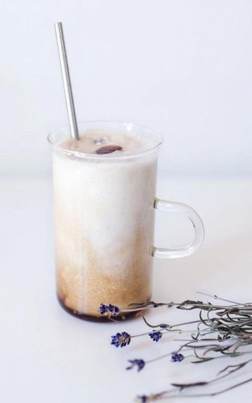 4 τέλειες ιδέες για να αναβαθμίσεις τον παγωμένο καφέ σου - εικόνα 1