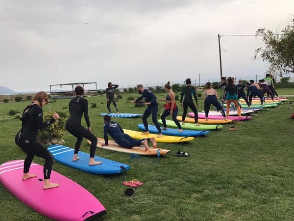 Shape Tested: Πήγα σε 3ήμερο surf camp στην Ελλάδα και να γιατί ΠΡΕΠΕΙ να το κάνεις κι εσύ! (Αποστολή: Ζαχάρω 5-0) - εικόνα 4