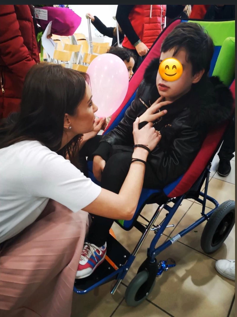 Τάνια Χριστοδουλίδου: Η εκπαιδευτικός που δωρίζει αναπηρικά αμαξίδια - εικόνα 1