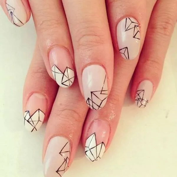 Το negative space manicure
