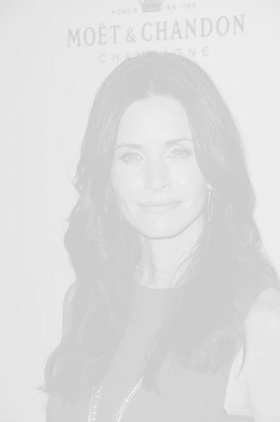 10/06/2008 - Courteney Cox Arquette - ELLE Magazine's 15th Annual Women in Hollywood Tribute - Arrivals - The Four Seasons Hotel - Beverly Hills, CA, USA - Keywords: - False - - Photo Credit: Bob Charlotte / PR Photos - Contact (1-866-551-7827)